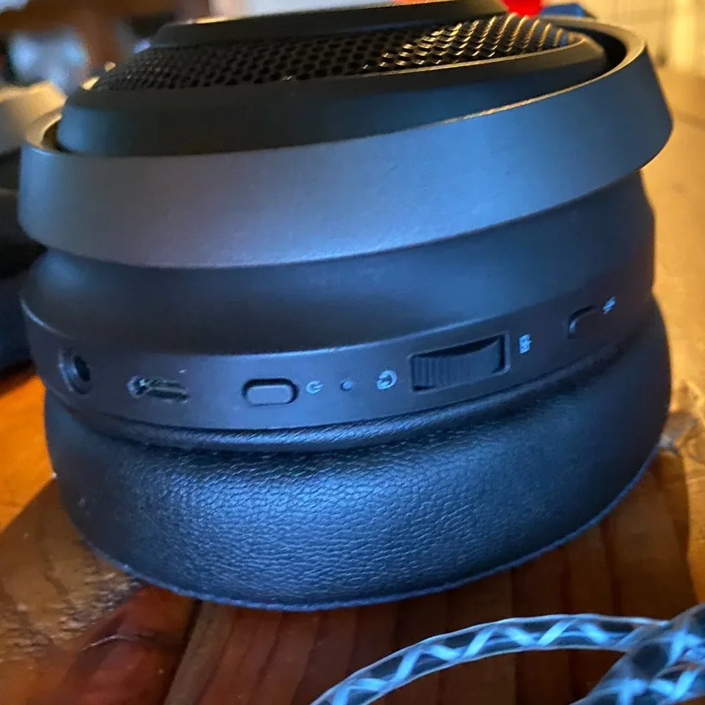 Razer Nari Wireless Gaming Headset